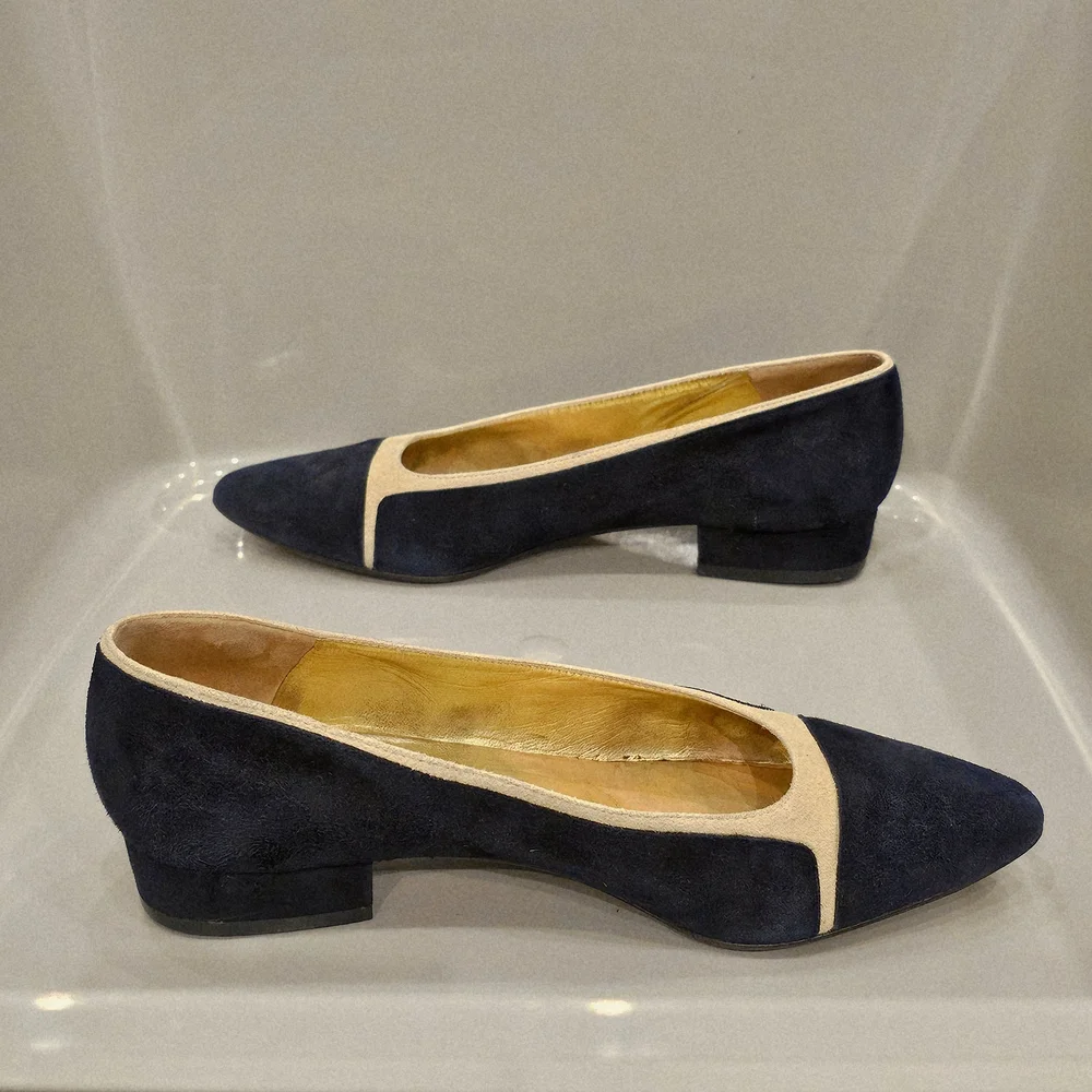 Vintage 90's ESCADA Navy & Cream Suede Flats